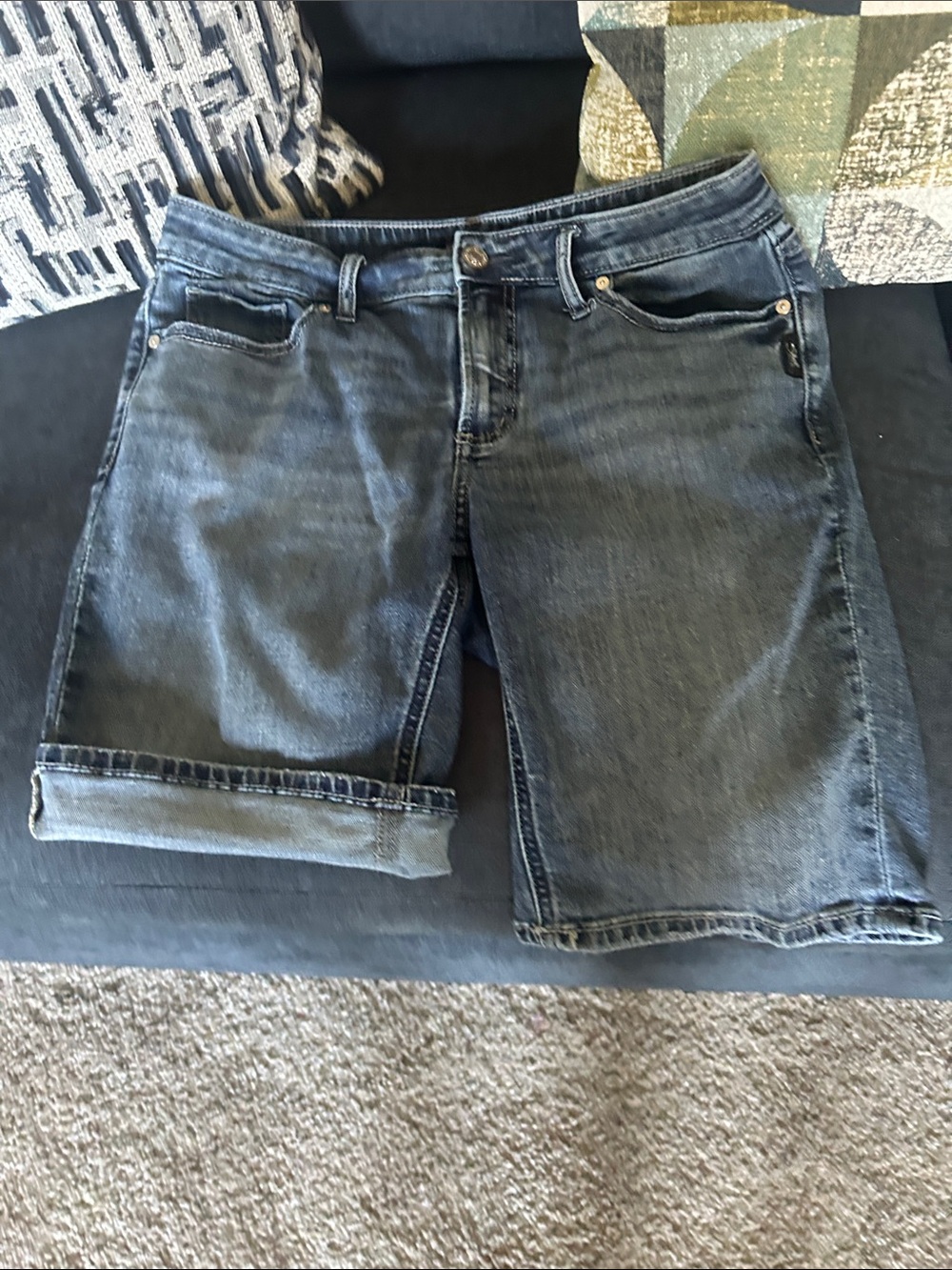 Silver jeans ladies Elyse Bermuda shorts size 30